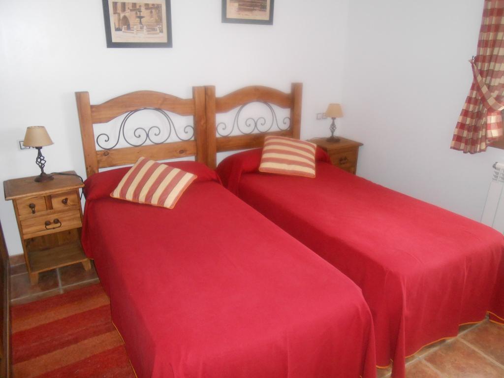 One-Bedroom Apartment,250647065:JPEG