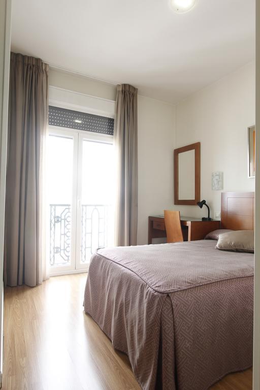 Single Room View,670099149:JPEG