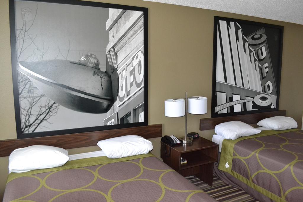 Queen Room with Two Queen Beds - Non-Smoking