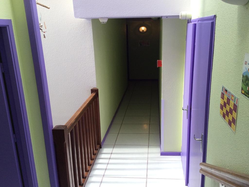 Family Room,256947369:JPEG