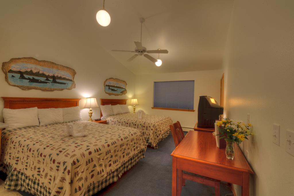 Queen Room with Two Queen Beds