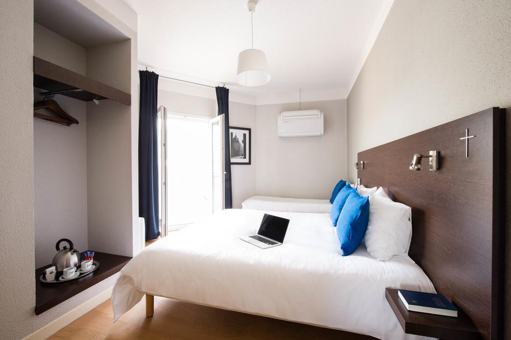 Double or Twin Room Castle View