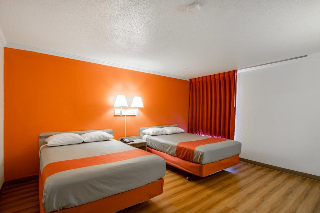 Quadruple Room Non-Smoking