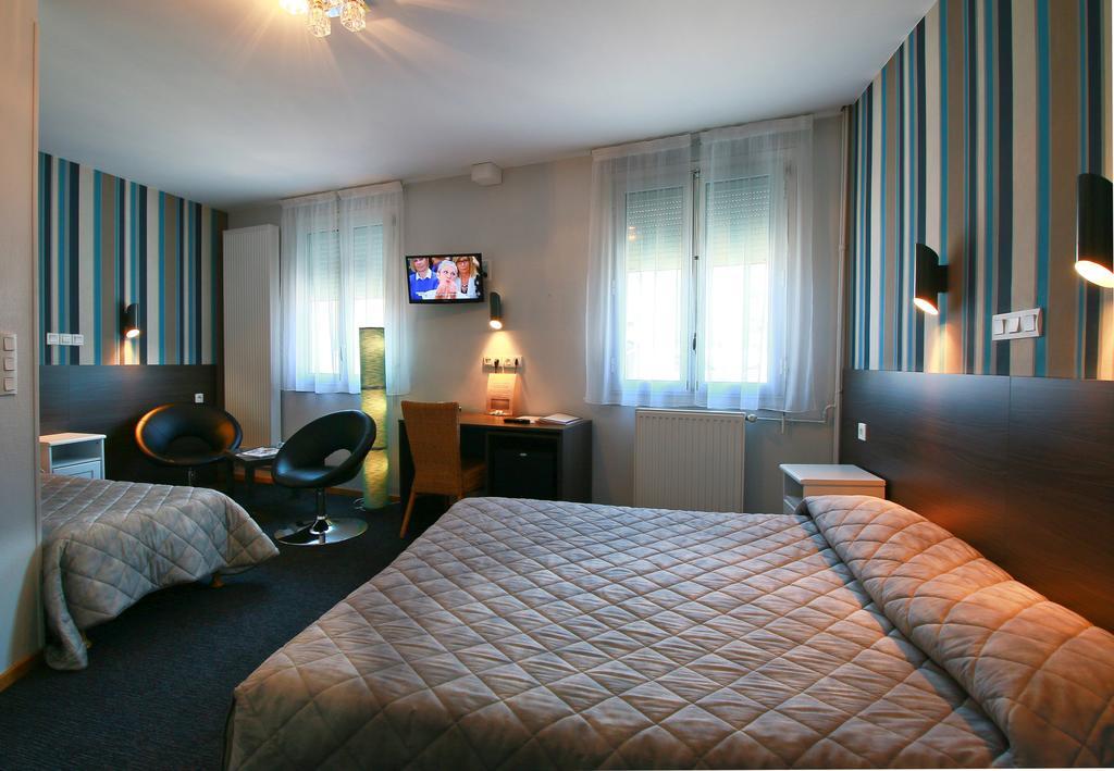 Chambre Familiale Confort Plus (2 Adultes + 2 Enfants)