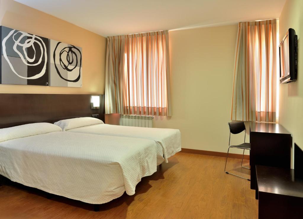 Double or Twin Room,114530582:JPEG