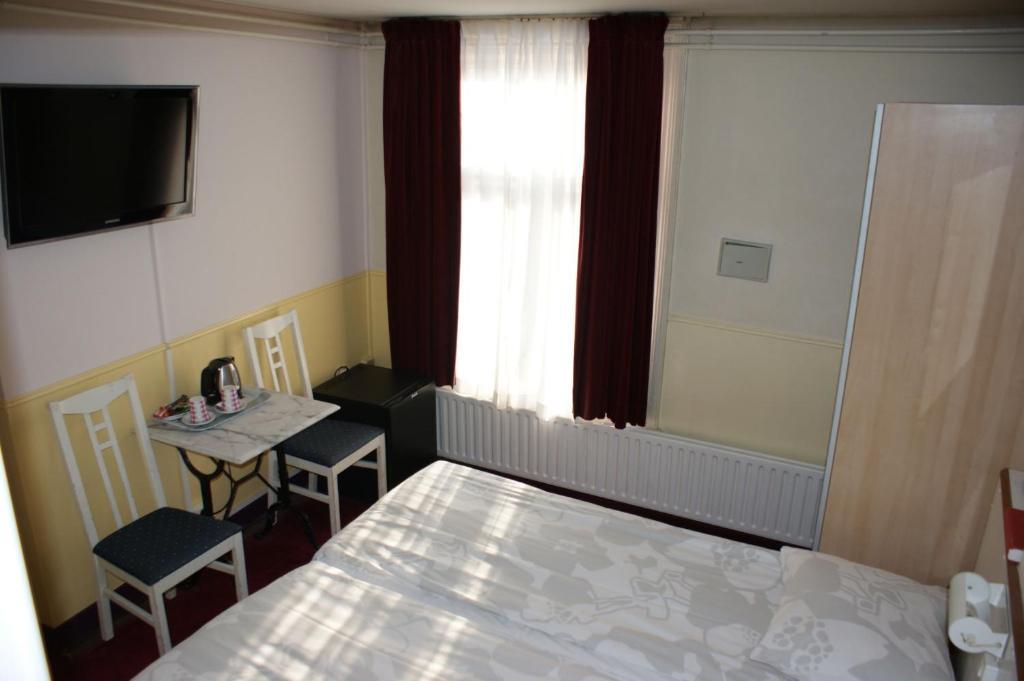 Double or Twin Room,27642575:JPEG