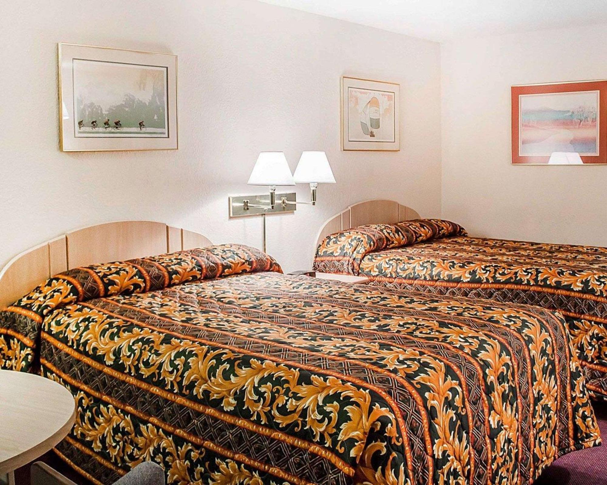 Double Room with Two Double Beds - Non-Smoking