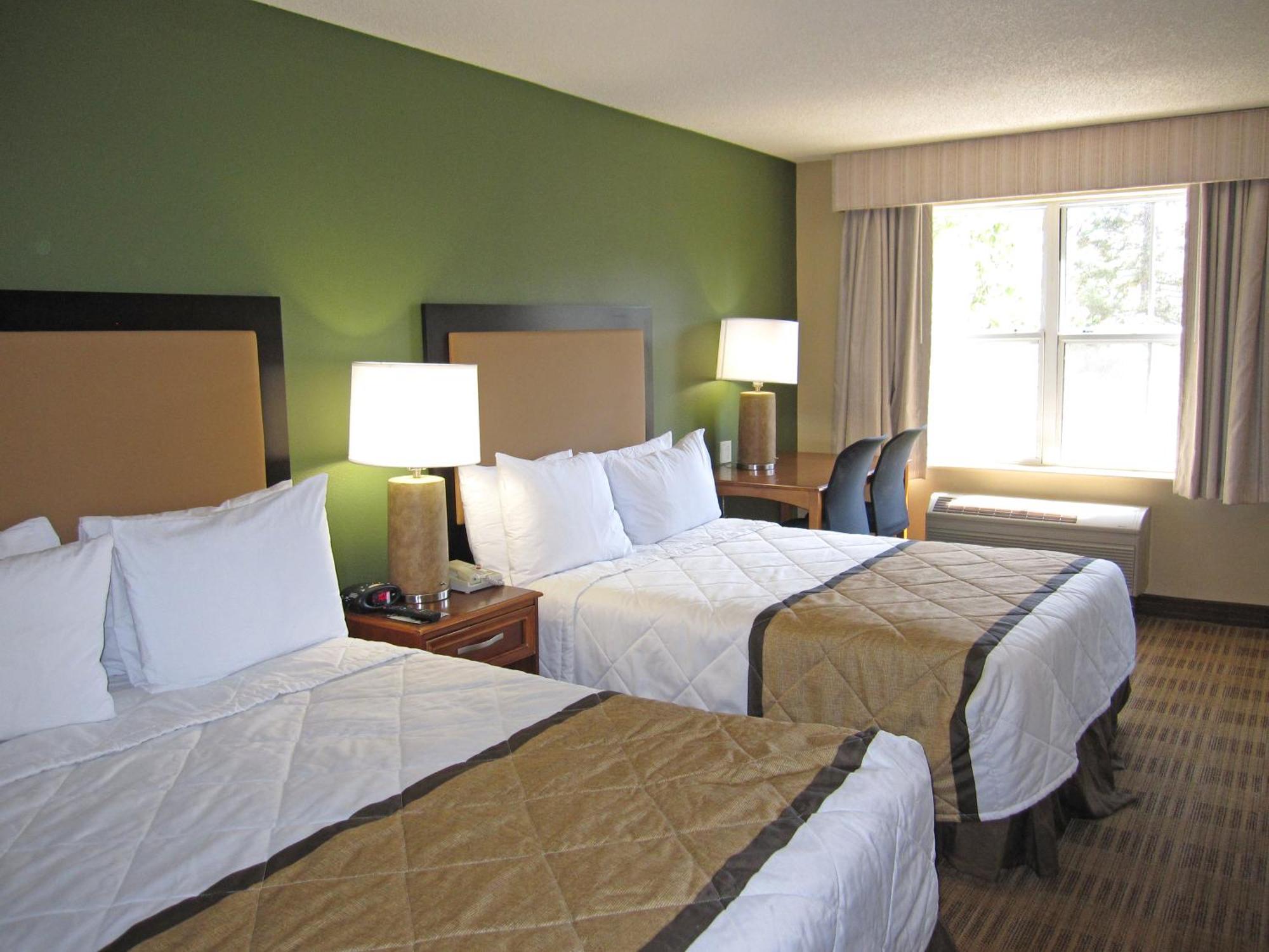 One Bedroom Suite with 2 Double Beds - Non-Smoking