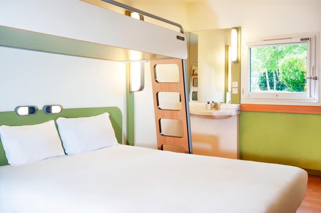 Chambre Triple avec Lit Double et Lit Superposé