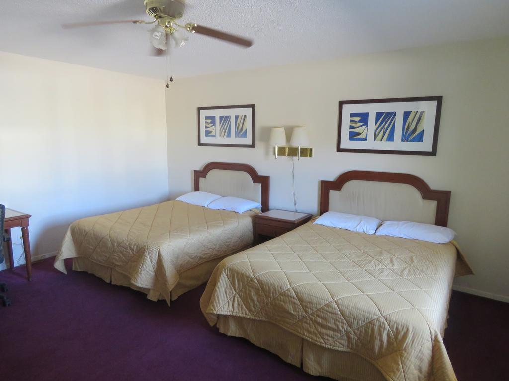 Queen Room with Two Queen Beds - Non-Smoking