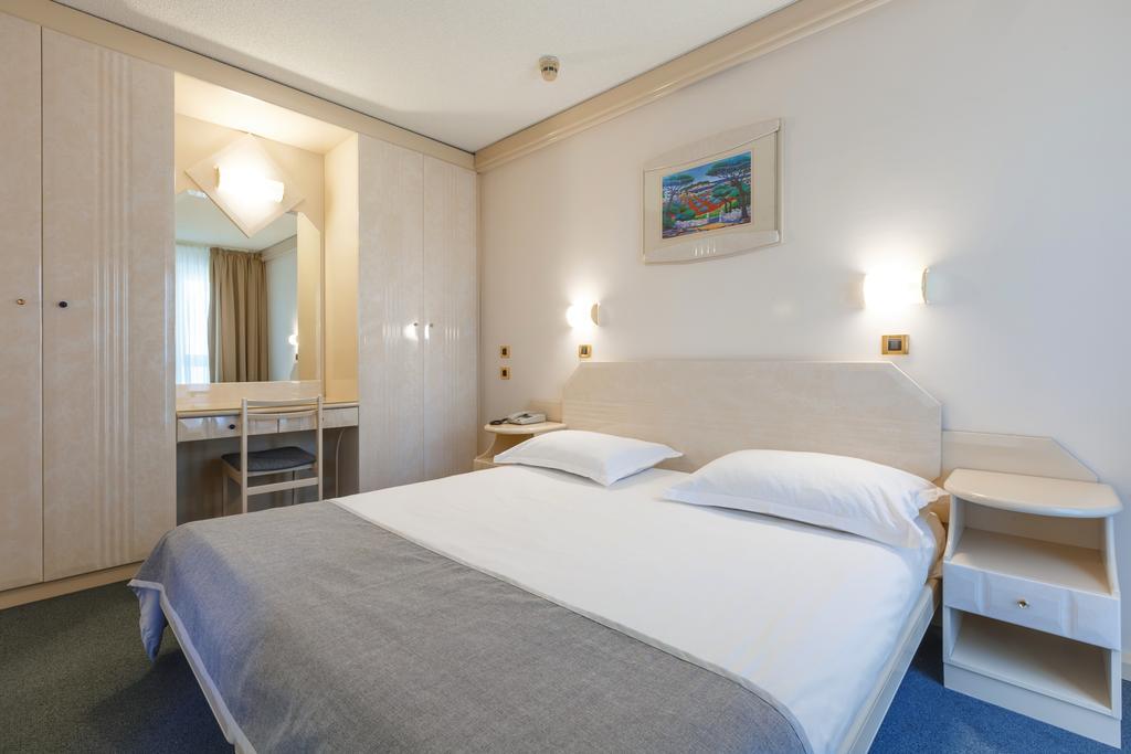 Suite con Balcone Lato Mare