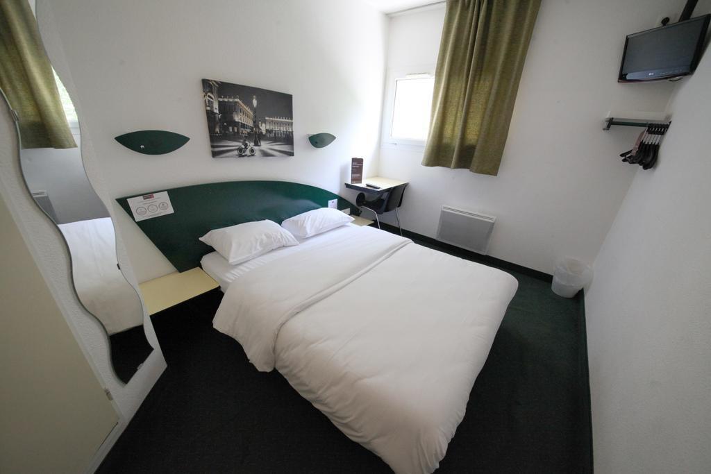 Double Room,328306261:JPEG