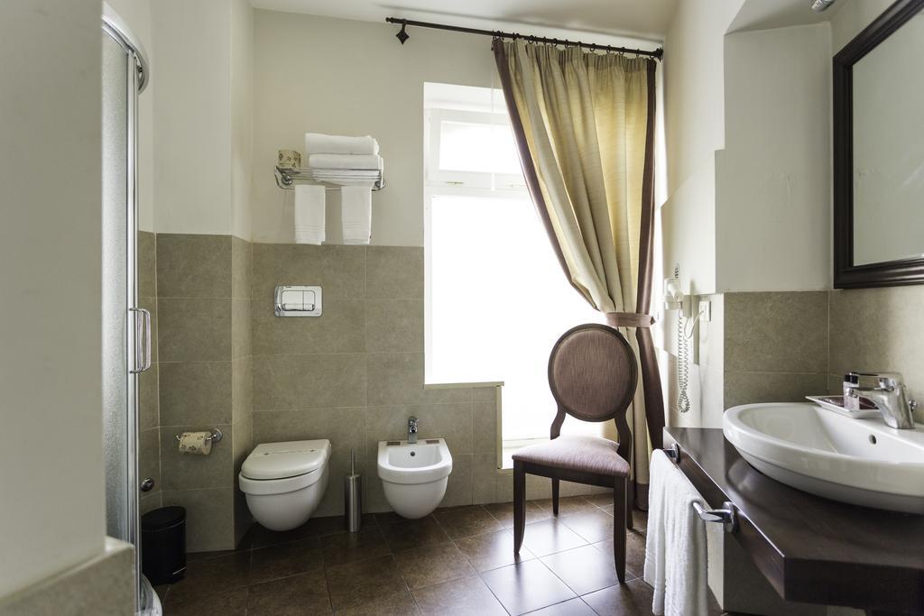 Single Room,338883112:JPEG