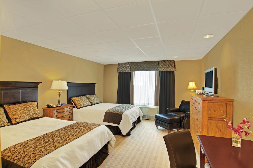 Queen Room with Two Queen Beds