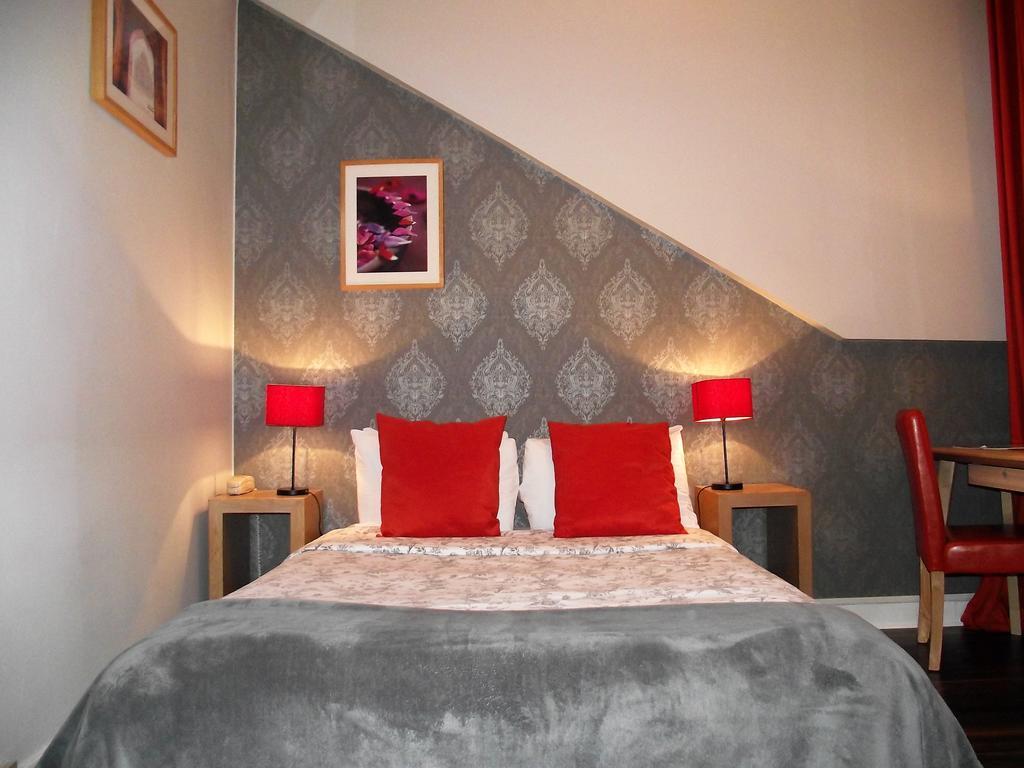 Single Room,631839123:JPEG
