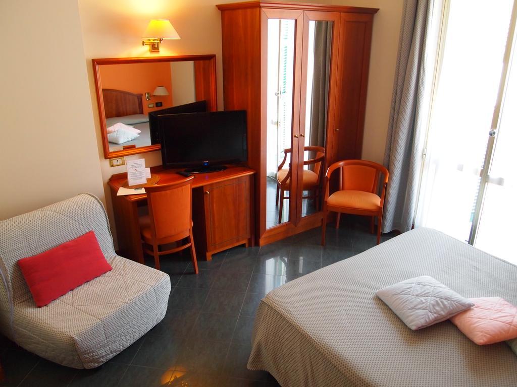 Classic Triple Room