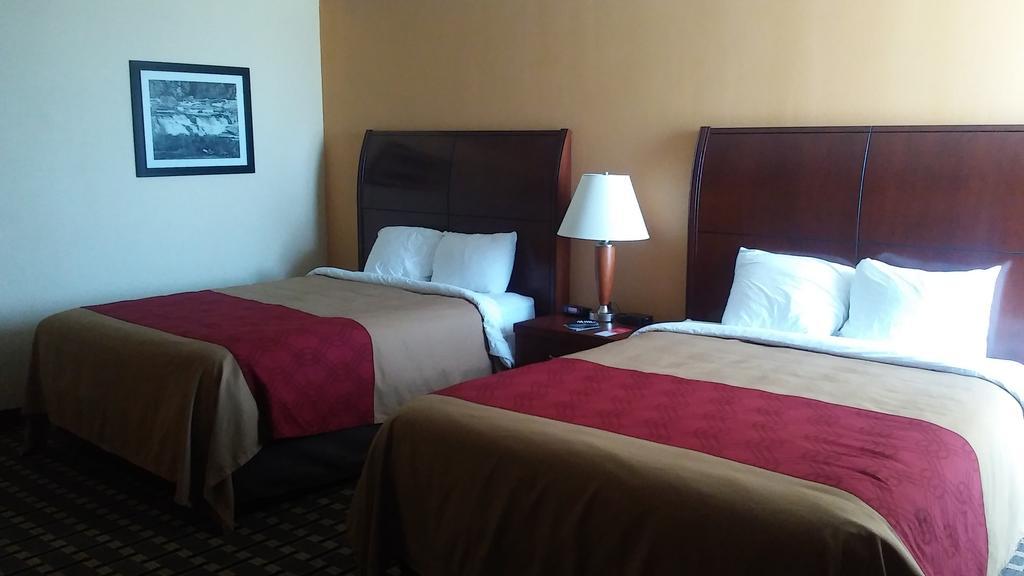 Poolside Queen Room  with Two Queen Beds - Non-Smoking
