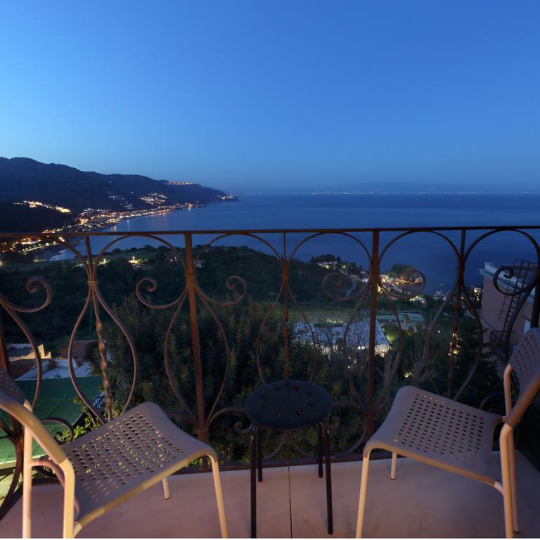 Superior Double or Twin Room Balcony Sea View