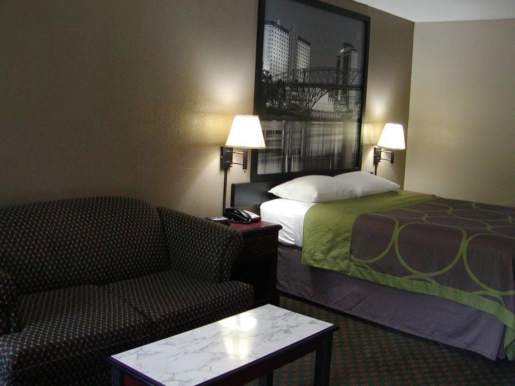 Double Room with Two Double Beds - Mobility Access/Non-Smoking