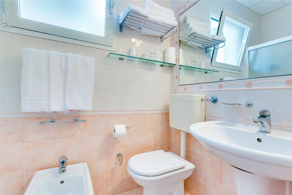 Double or Twin Room with Garden View