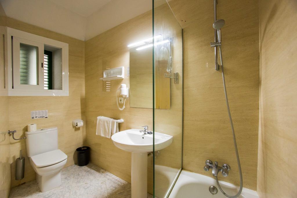 Habitación Cuádruple con balcón