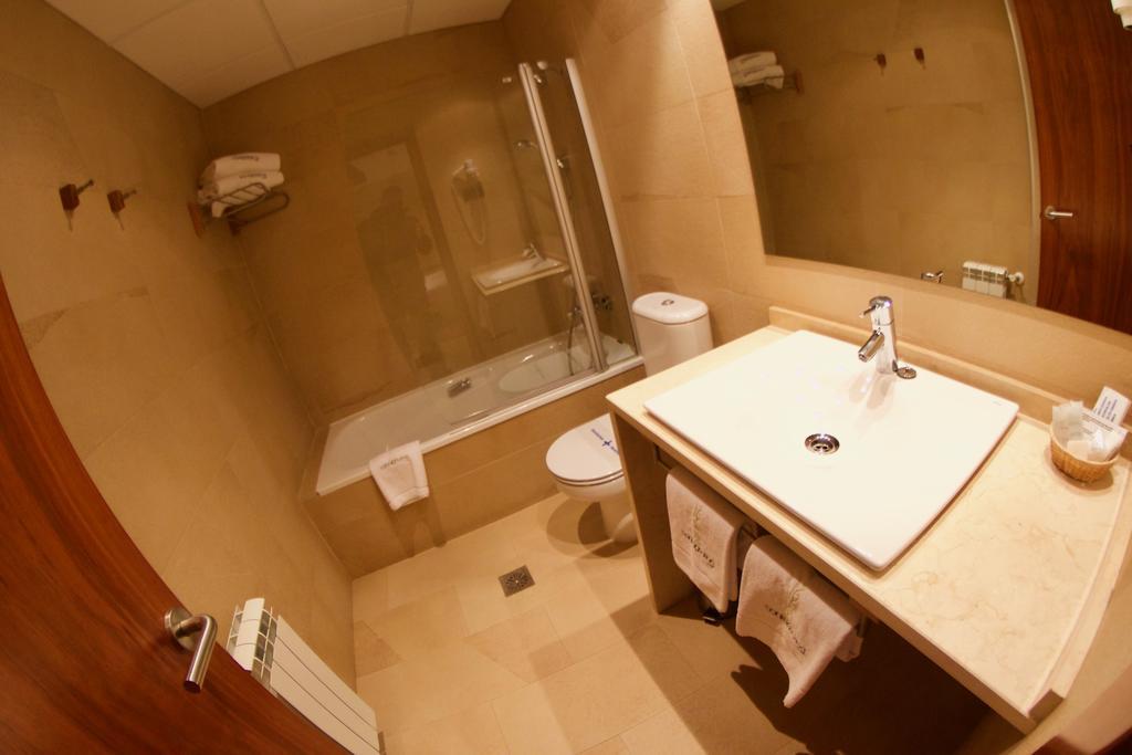 Standard Triple Room,516232974:JPEG
