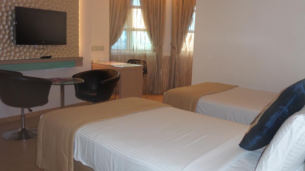 Deluxe Double or Twin Room