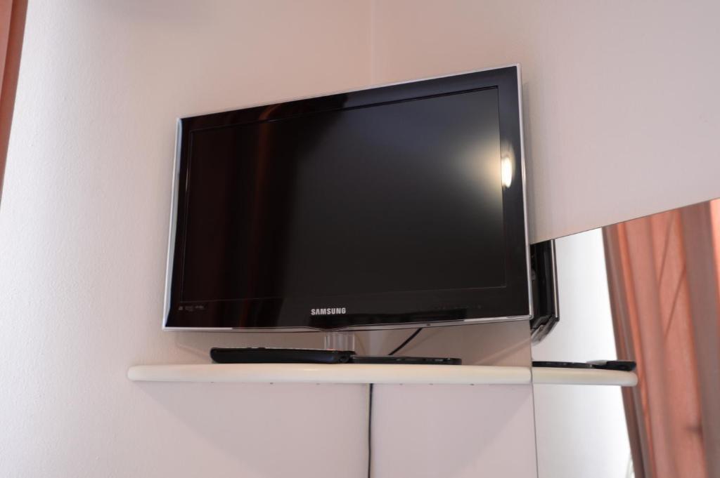Standard Double Room,53428894:JPEG