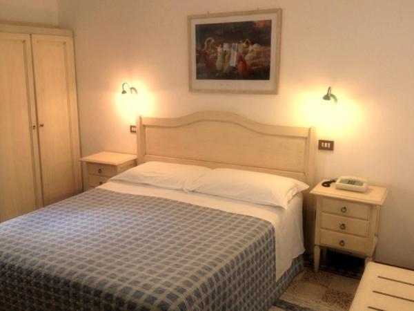 Double or Twin Room,42557245:JPEG