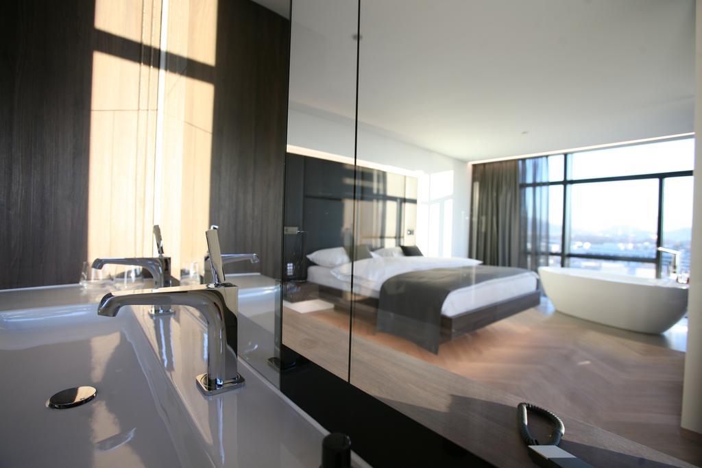 Executive Double Room Salzburg View