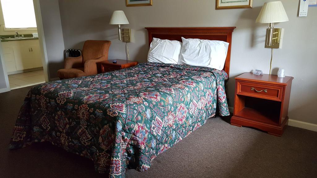 Deluxe Family Suite