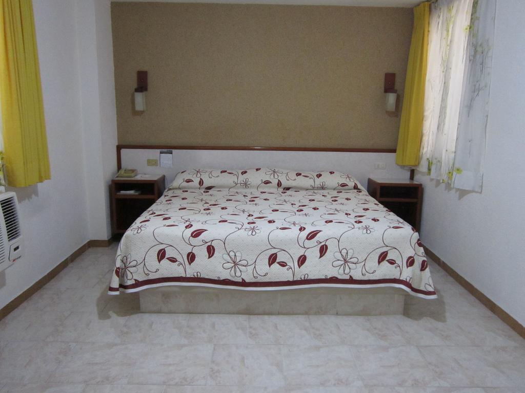Standard King Room,444985998:JPEG