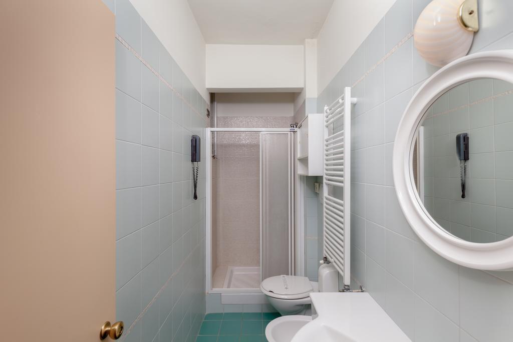 Triple Room,445055298:JPEG