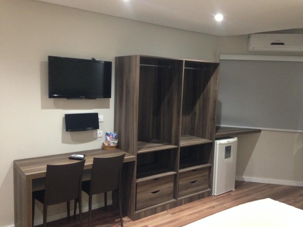 Quarto Duplo Standard