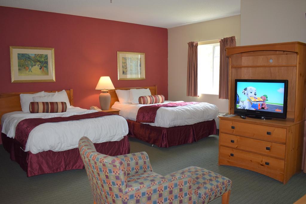 Queen Room with Two Queen Beds - Non-Smoking,1149345991:JPEG