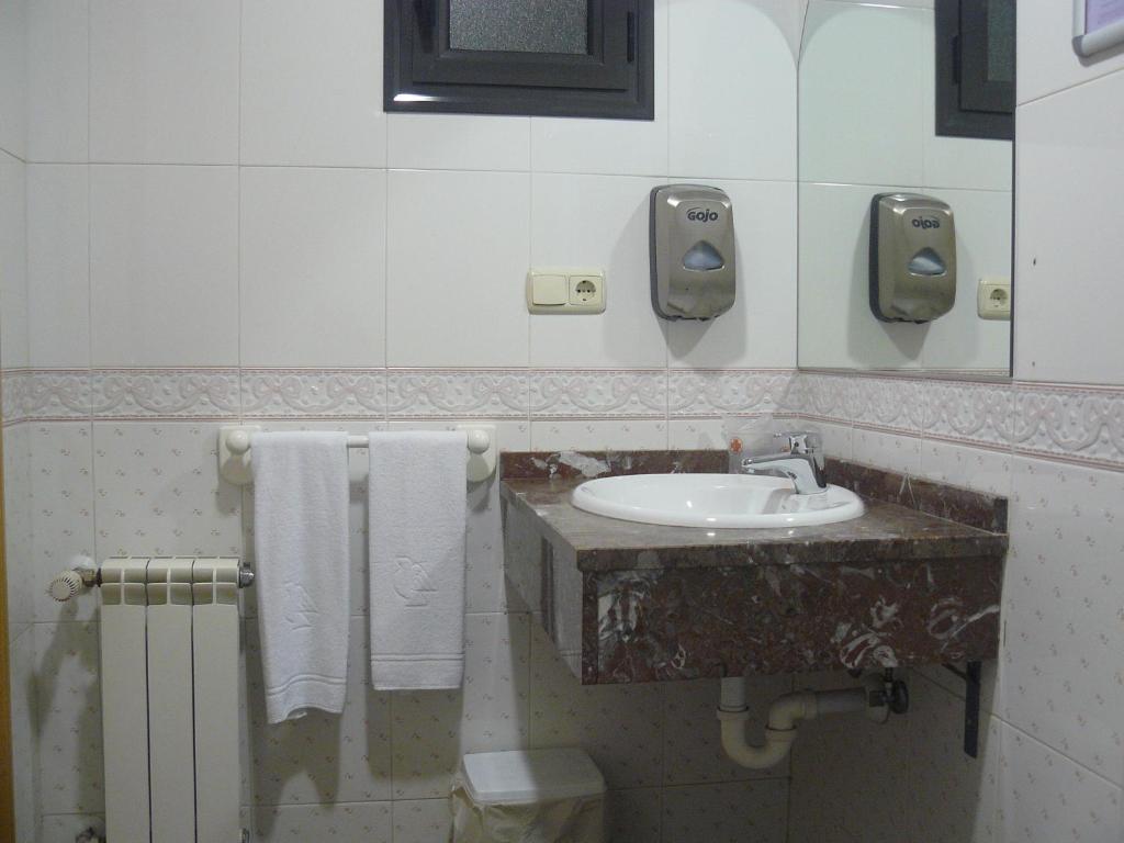 Twin Room,48317221:JPEG