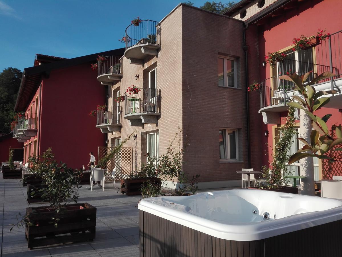 Double or Twin Room Lake View Hot Spa