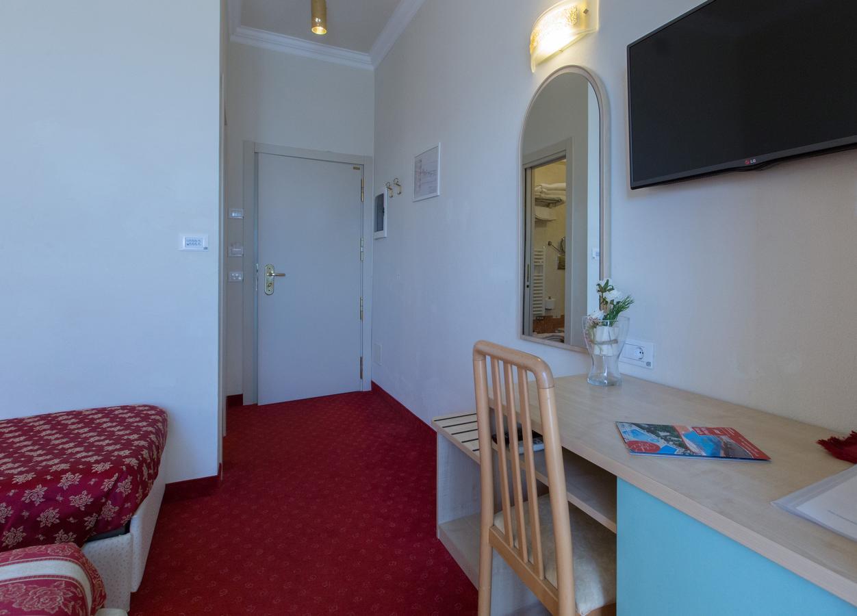 Triple Room Sea View,698358960:JPEG
