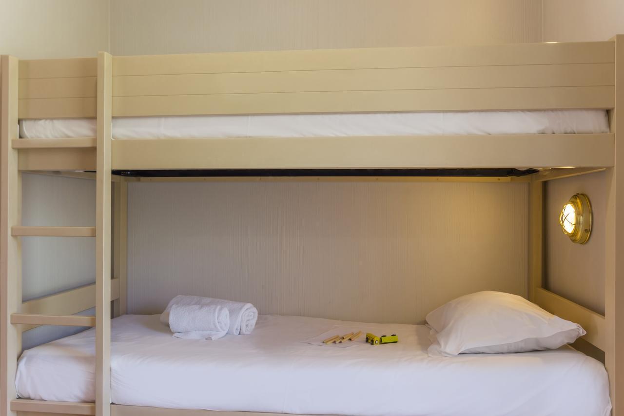 Studio Supérieur avec Coin Nuit et Terrasse ou Balcon (4 Personnes)