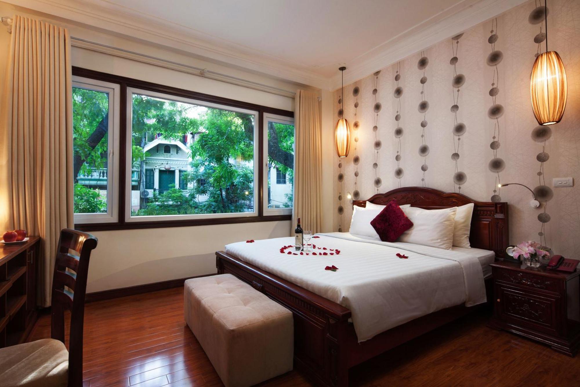 Deluxe Double Room City View