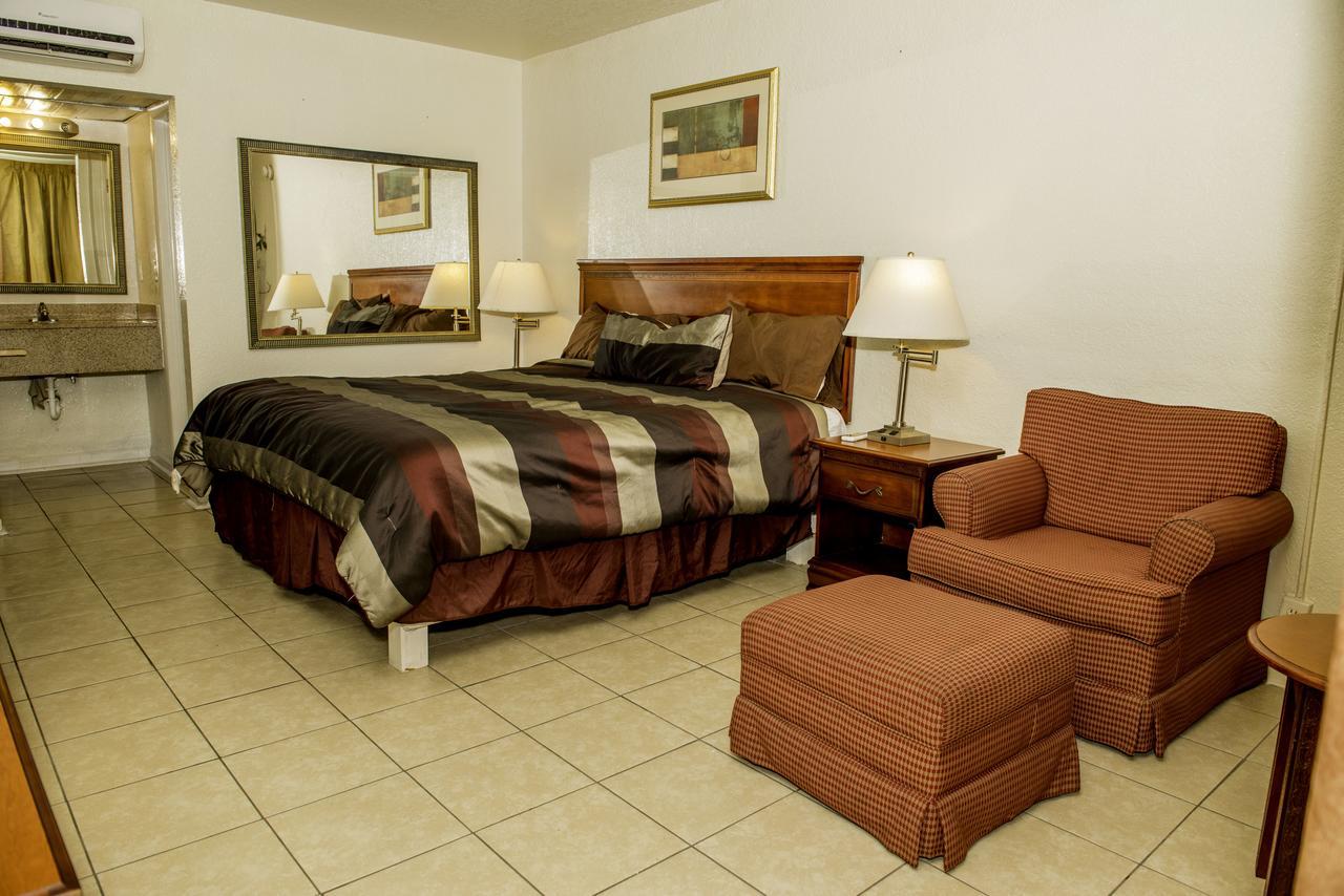 Standard King Room