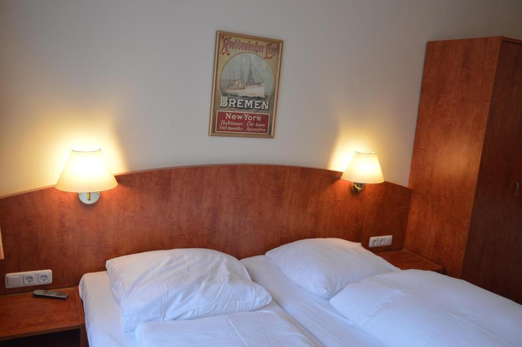 Double Room Private External Bathroom