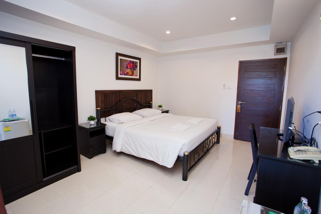 Deluxe Double Room,525928092:JPEG