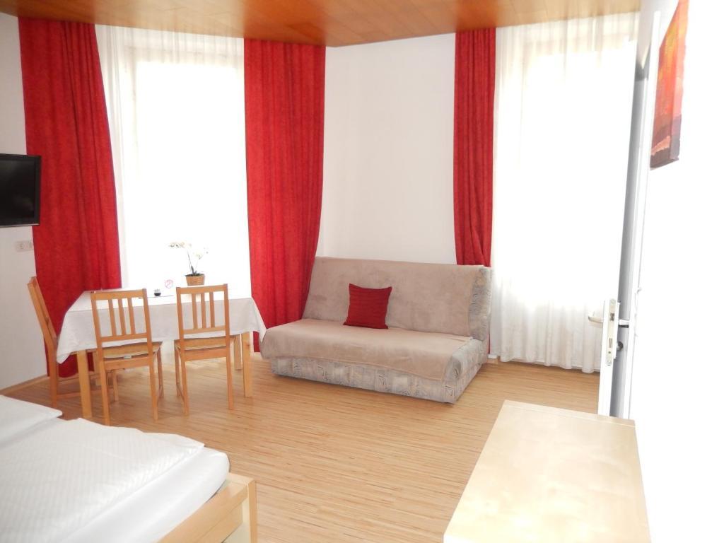 Double Room Private Bathroom