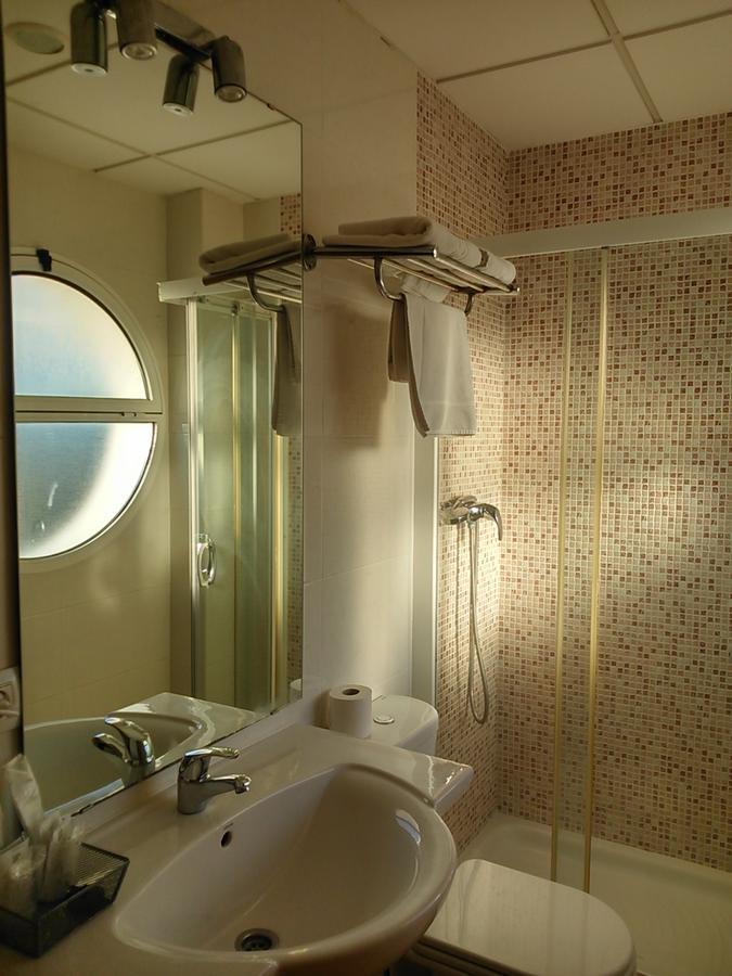 Double or Twin Room,537575262:JPEG