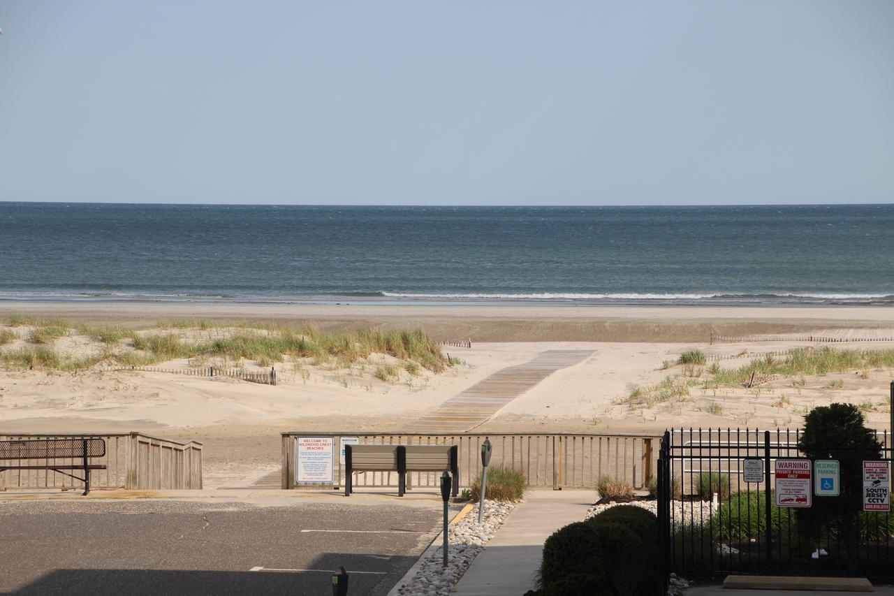 Deluxe Room Two Queen Beds Balcony Sea View,1758416827:JPEG