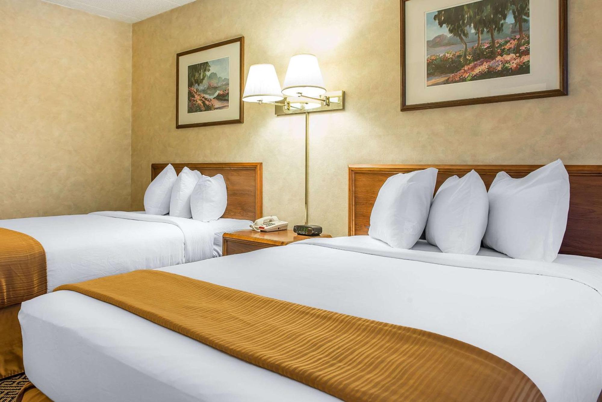 Superior Efficiency Queen Room with Two Queen Beds - Non-Smoking