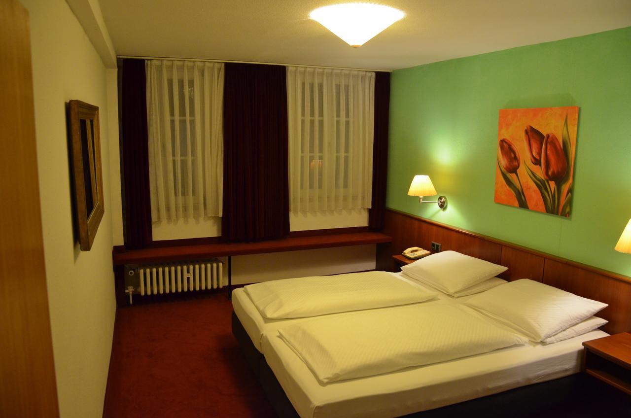 Comfort Triple Room