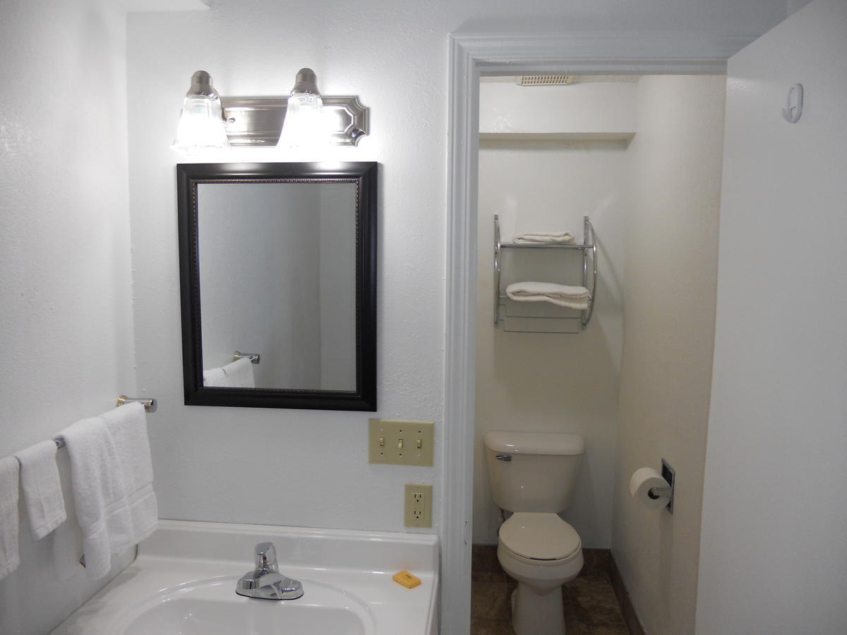 Double Room with Two Double Beds - Non-Smoking