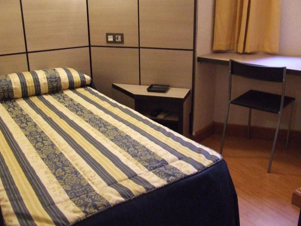 Habitación Individual con baño compartido